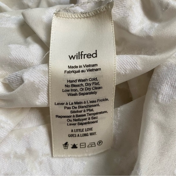 Wilfred Anvers shirt top embossed floral open split back white sheer XXS Aritzia - Picture 8 of 10